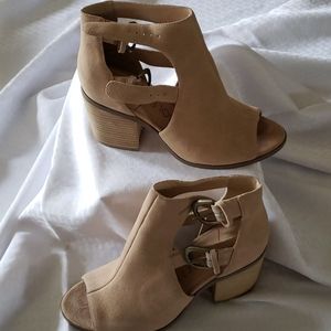 Summer Heels